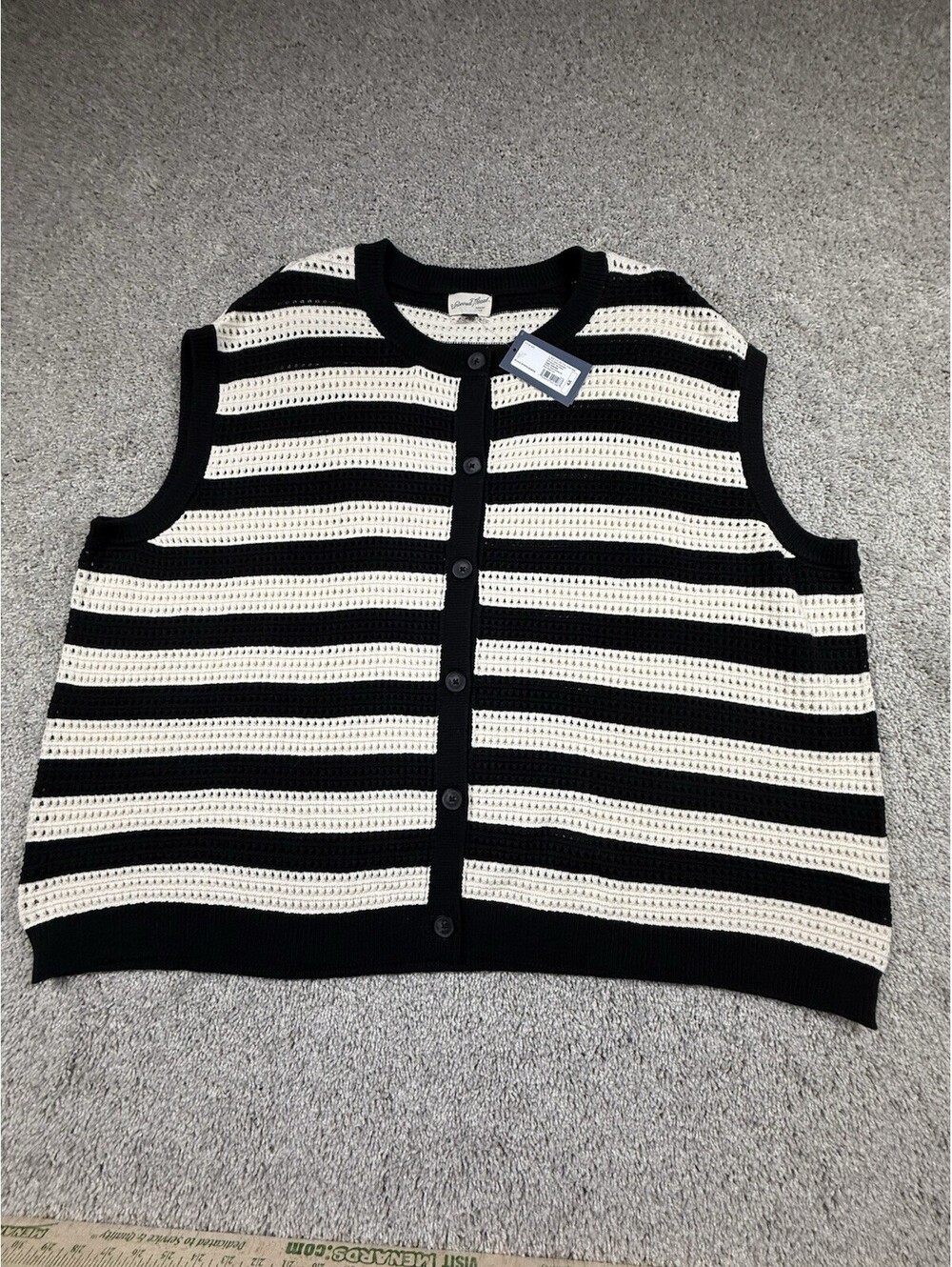 NWT Universal Thread Crochet Vest Size 4X Black and Cream Stripes Cotton